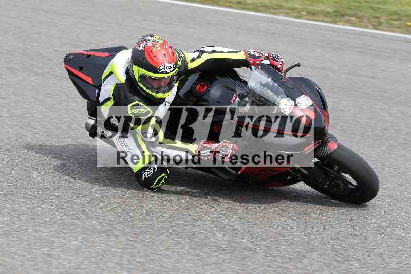 /Archiv-2023/06 10.04.2023 Moto Club Anneau du Rhin/Rouge Expert/4